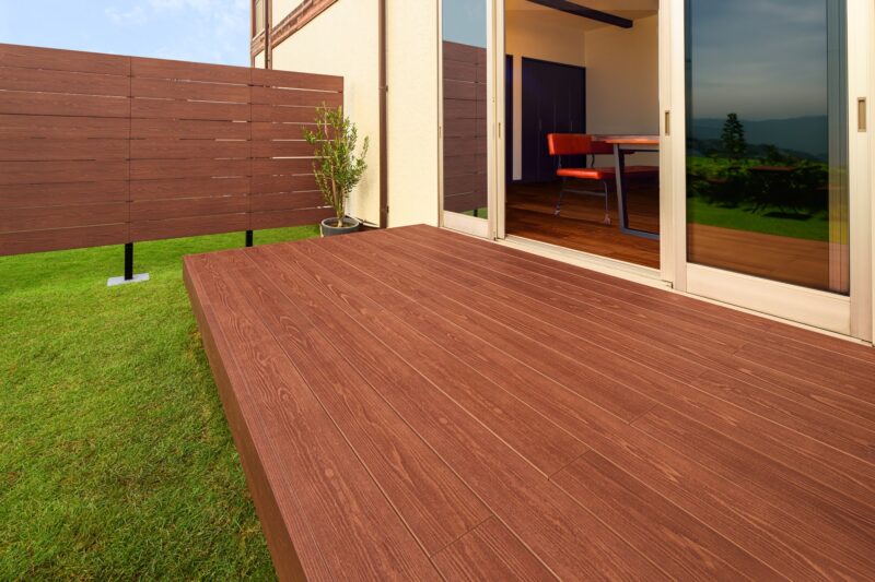 ウッドデッキにはどんな色がある?