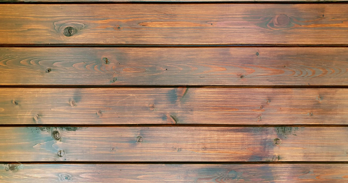 ウッドデッキにカビが！その除去法とカビ発生を防ぐ対策をご紹介