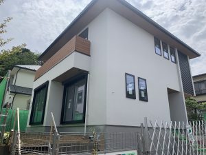 20210618-IMG_1910　彩木バルコニー手摺　AYMB08の施工例